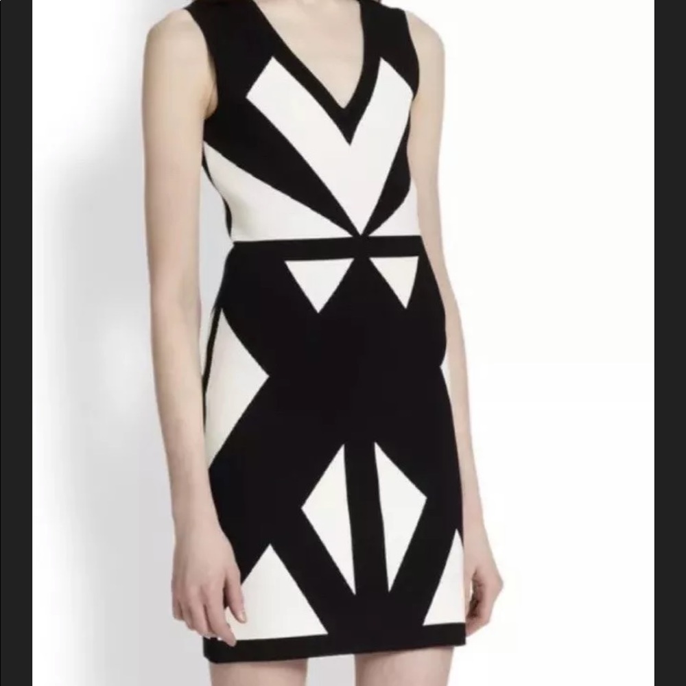 BCBGMAXAZRIA bodycon jacquard geometric dress